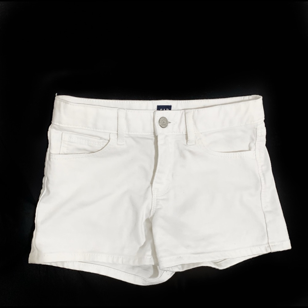 White denim shorts||Gap kids